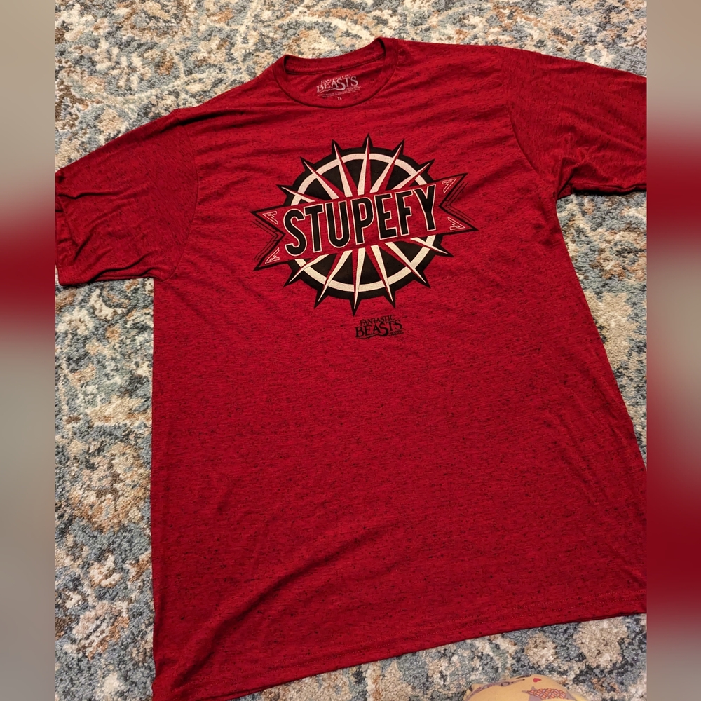 Tshirt red Fantastic Beasts Stupefy Harry potter size XL